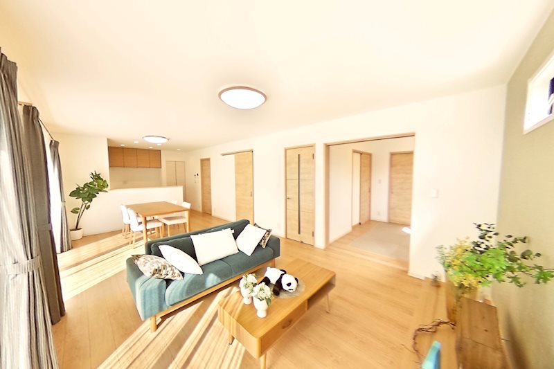 成田市本城　戸建 リビング