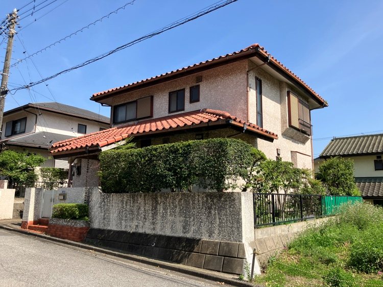 佐倉市ユーカリが丘2丁目　南ひな壇の建築条件なし宅地 6m道路でゆったり