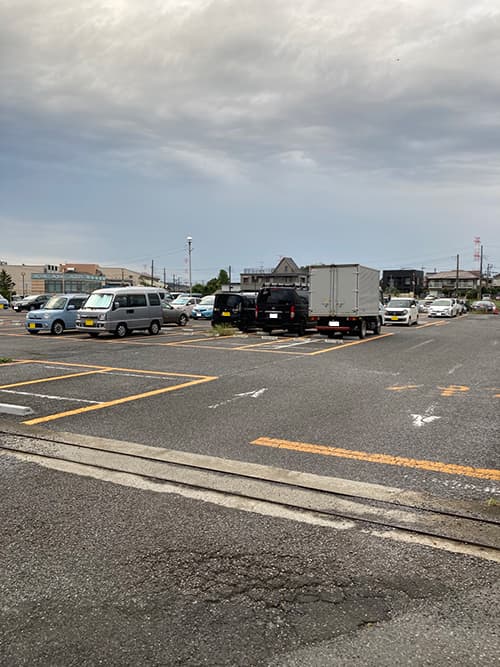 スカイプラザ東臨時駐車場