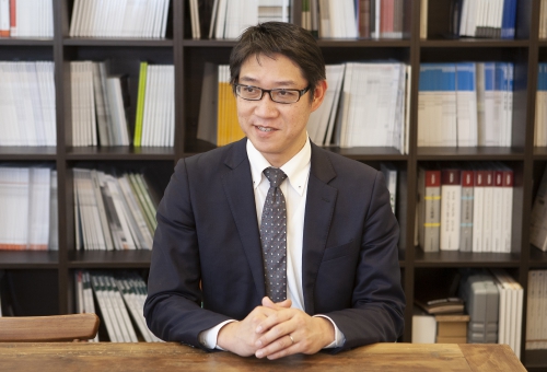 加納 健二