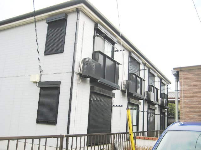 グレーを基調としたシンプルな外観。