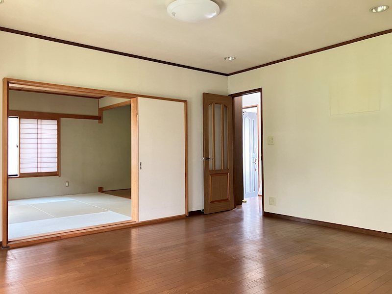 佐倉市山王１丁目　南側広々お庭の一戸建て 内観写真（リビング）