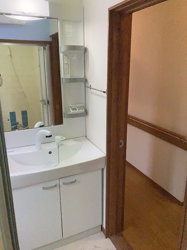 佐倉市江原台2丁目　中古戸建 内観写真（洗面台・洗面所）