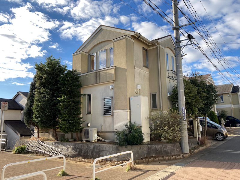西ユーカリが丘1丁目   角地、南ひな壇の邸 現地写真