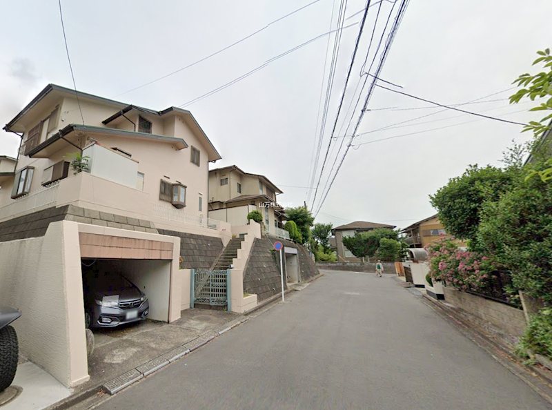 佐倉市ユーカリが丘１丁目　建築条件なし売地　更地済 ６M公道