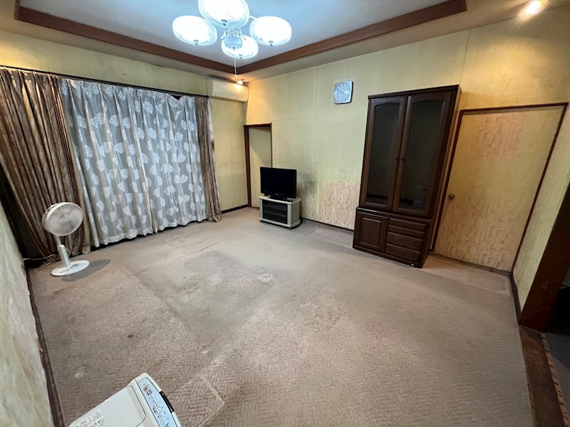 東金駅至近！中古戸建５LDK 内観写真（リビング）