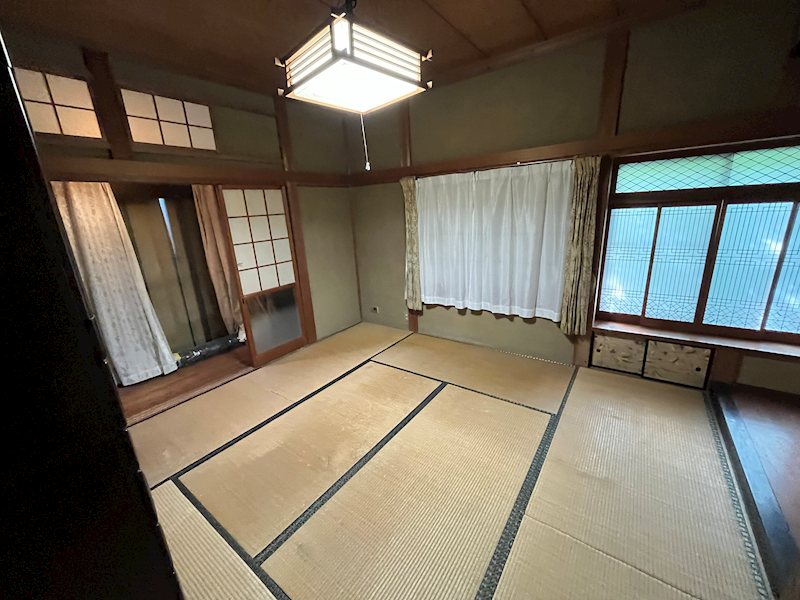 東金駅至近！中古戸建５LDK 内観写真（リビング以外の居室）