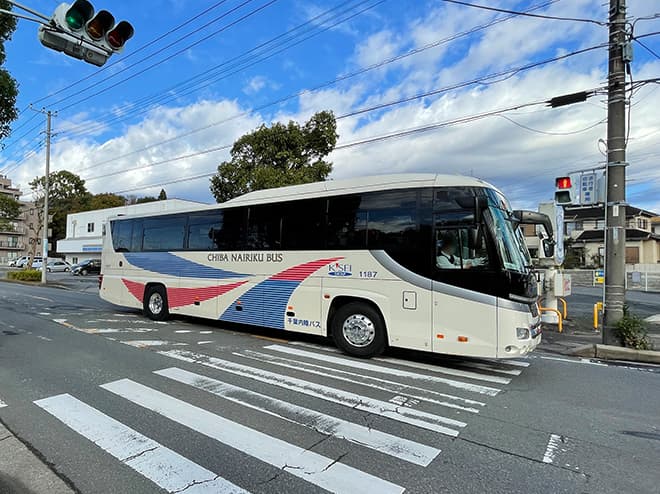 直通高速バス