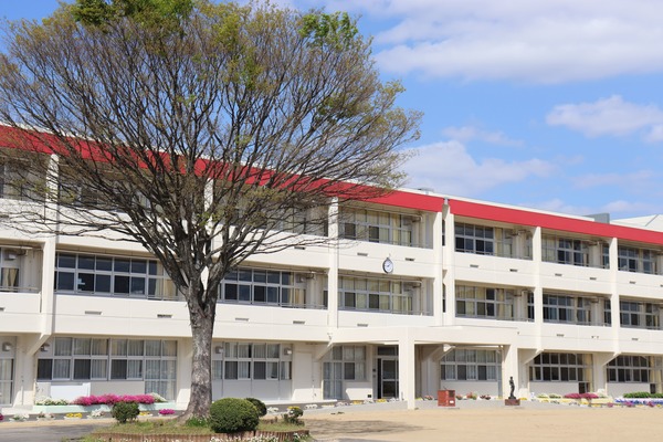 成田市玉造１丁目３４－４ 成田市立玉造小学校