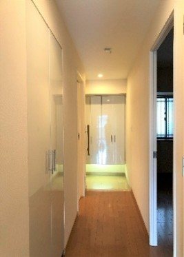 プレシオ・南ユーカリが丘 廊下