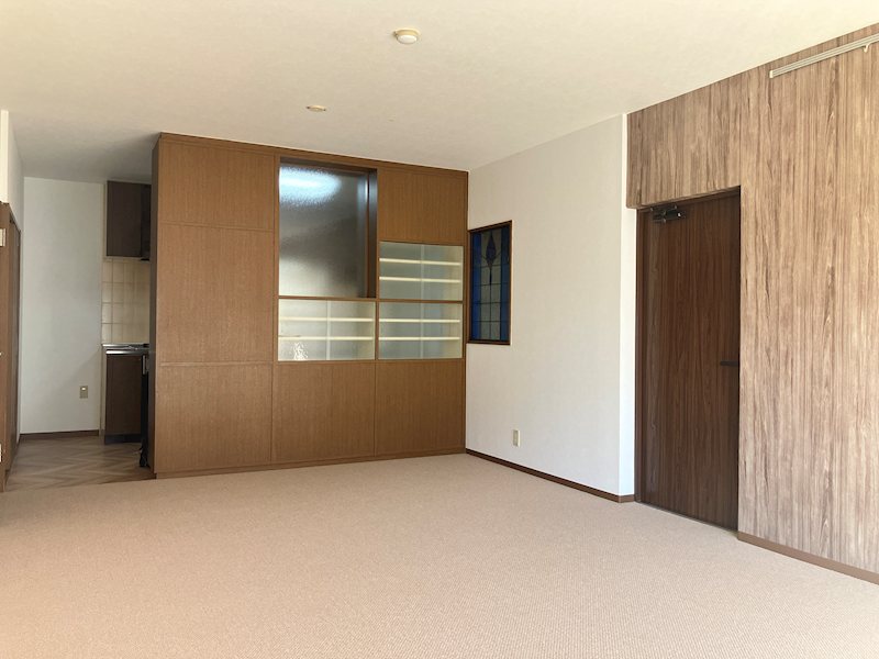 グリーンコーポ中台2号棟　102平米、ゆったり４LDKマンション 内観写真（リビング）