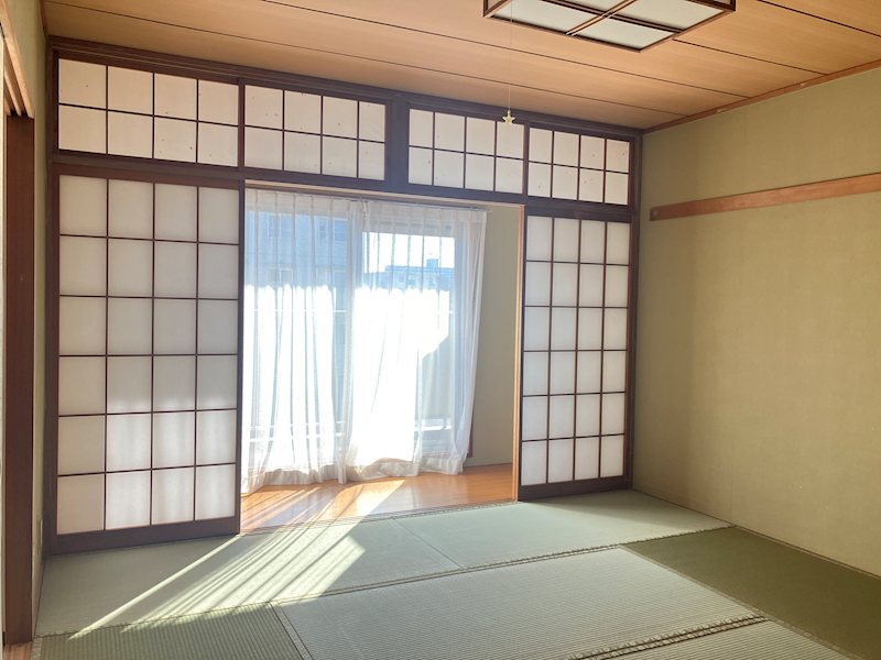 グリーンコーポ中台2号棟　102平米、ゆったり４LDKマンション 内観写真（リビング以外の居室）