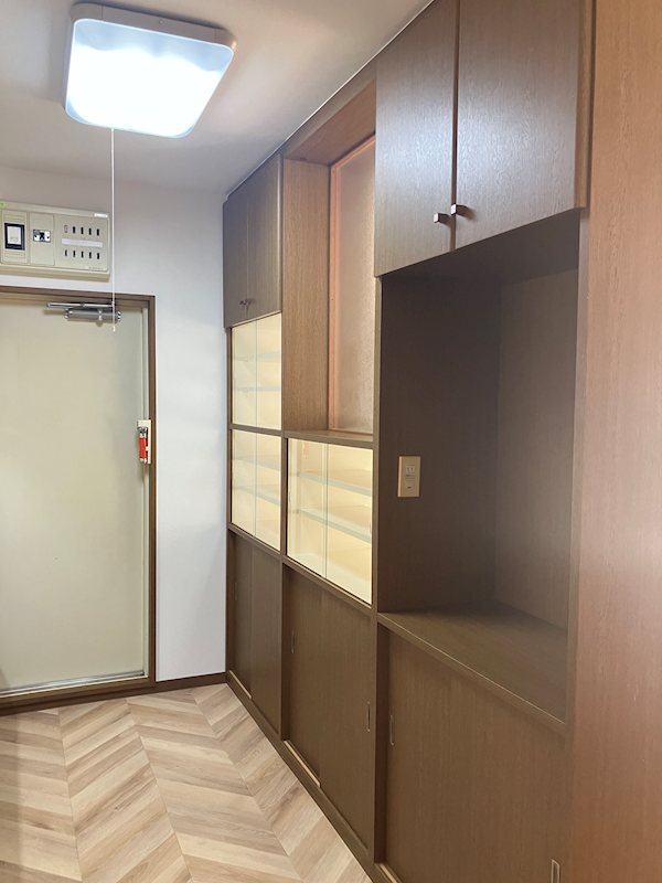 グリーンコーポ中台2号棟　102平米、ゆったり４LDKマンション 内観写真（収納）
