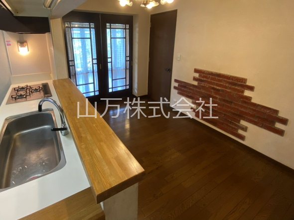 佐倉市上座セキスイハイム中古注文住宅 キッチン含めハウスクリーニング済！造作食器棚有！