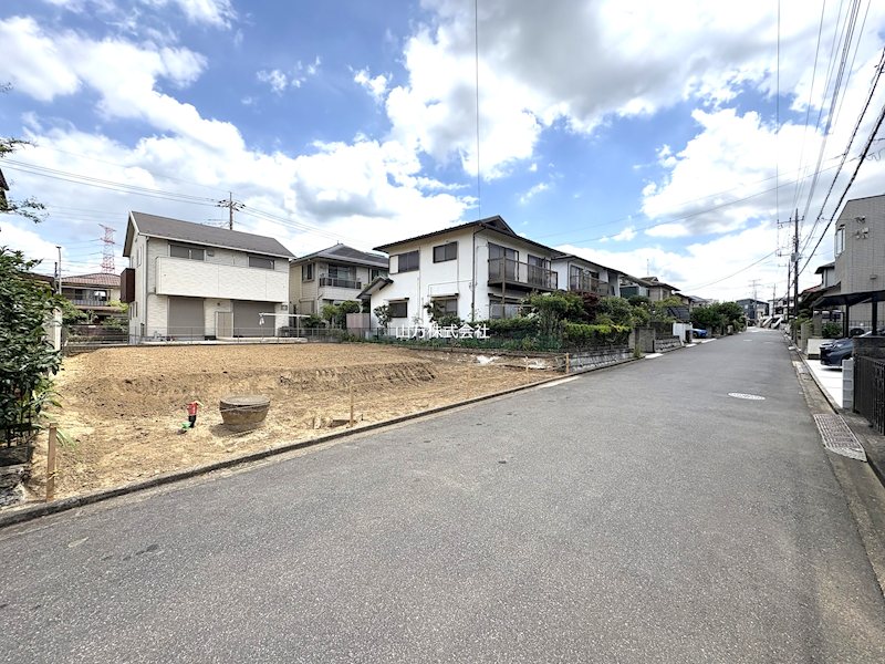 佐倉市ユーカリが丘2丁目　南６M公道　建築条件なし売地　更地済 南西方位