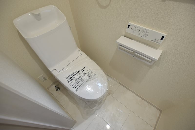 富里市七栄　全29棟の新築分譲　4号棟 内観写真（トイレ）