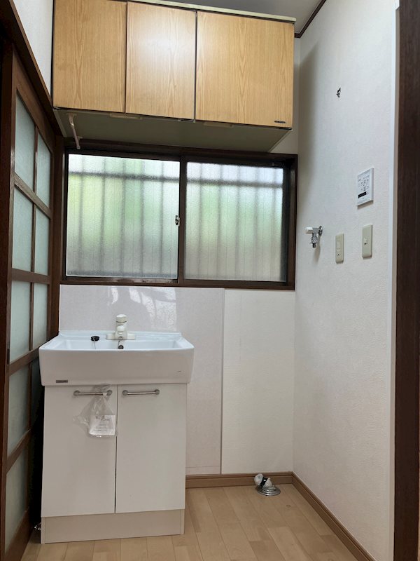 佐倉市上志津　中古戸建 内観写真（洗面台・洗面所）