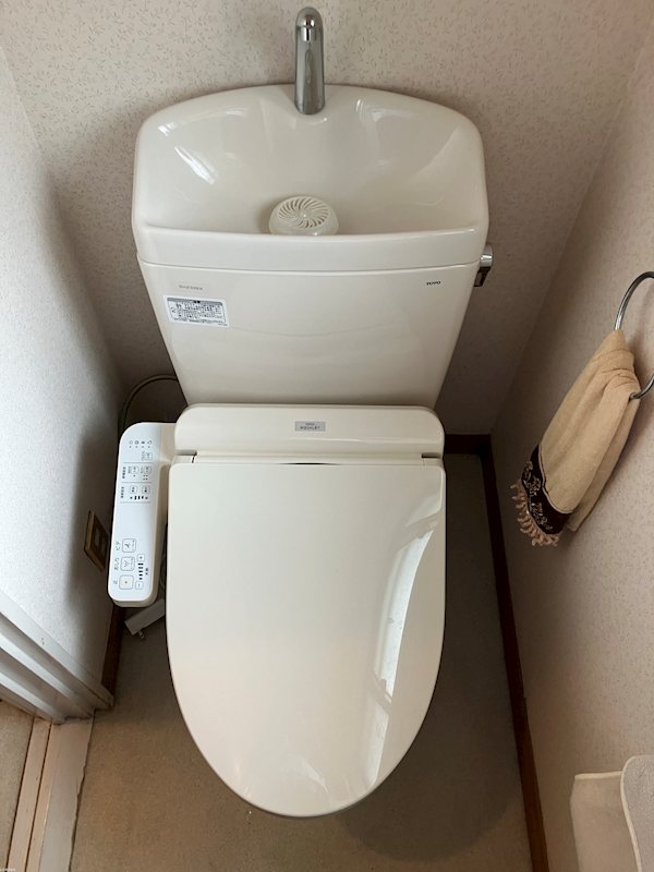 佐倉市ユーカリが丘1丁目　敷地面積60坪超の一戸建 1階トイレ