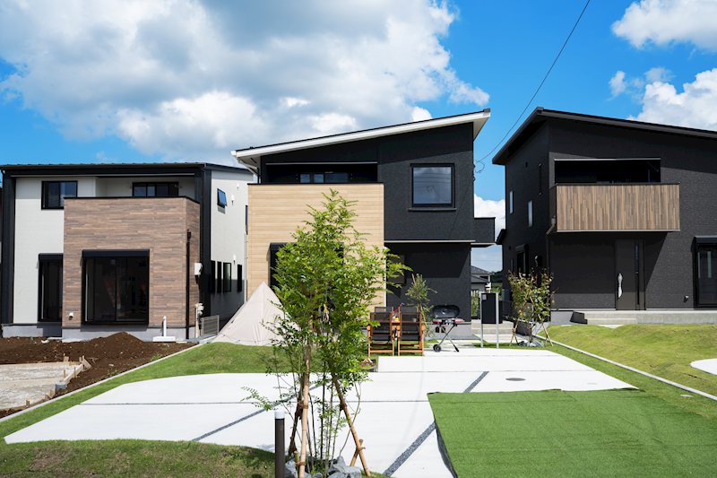 新築戸建　BeauGarden富里葉山【全30邸】　No5 現地写真（庭）