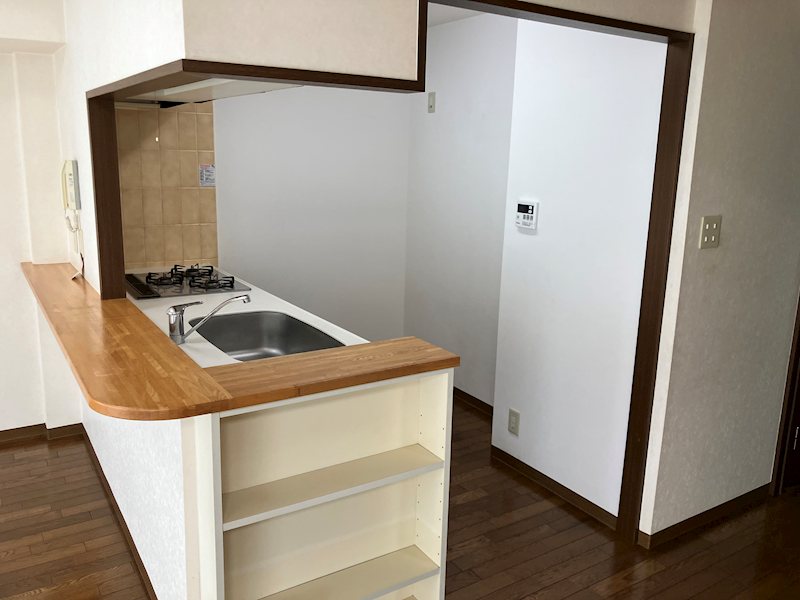 サンパーク成田弐番館　1階　専用庭付き 内観写真（キッチン）