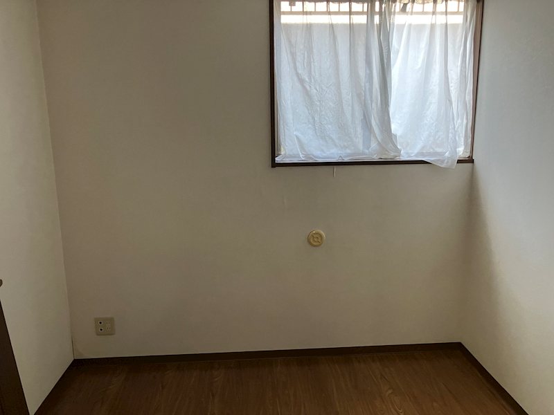サンパーク成田弐番館　1階　専用庭付き 内観写真（リビング以外の居室）