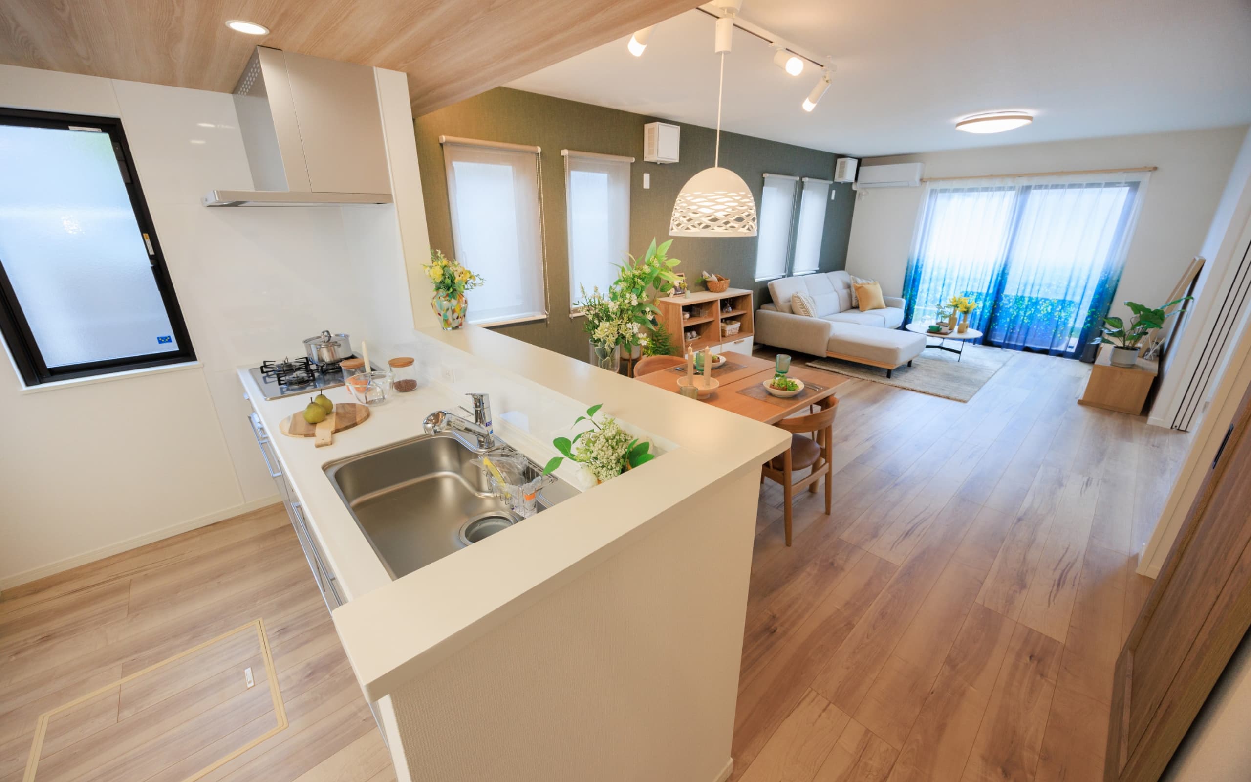 LIVING DINING KITCHEN