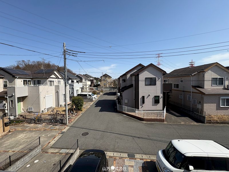 京成本線　ユーカリが丘駅２０分　平成１９年築中古戸建 東面抜けています