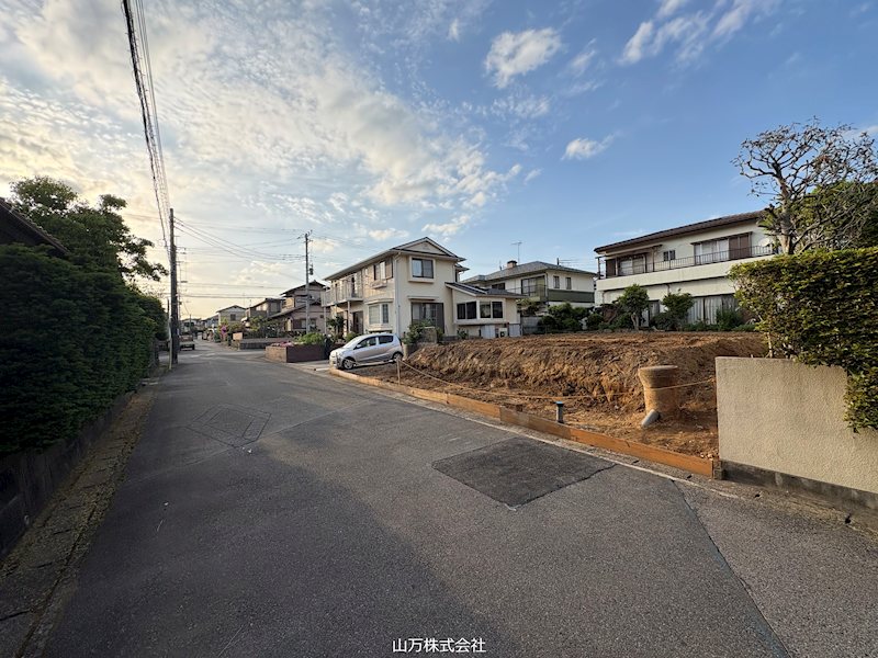 千葉県四街道市千代田３丁目 広々南６M公道