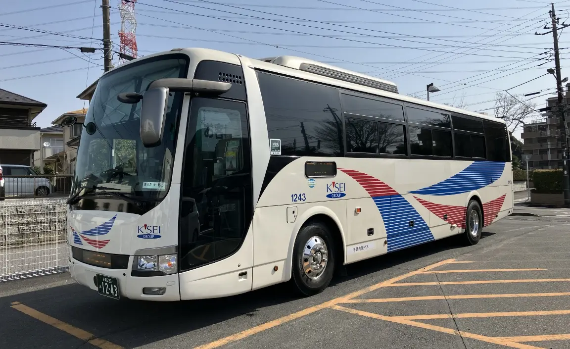 「東京駅～ユーカリが丘」間、直通の高速バスが運行。