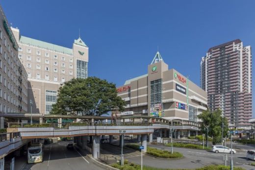 ユーカリが丘駅前