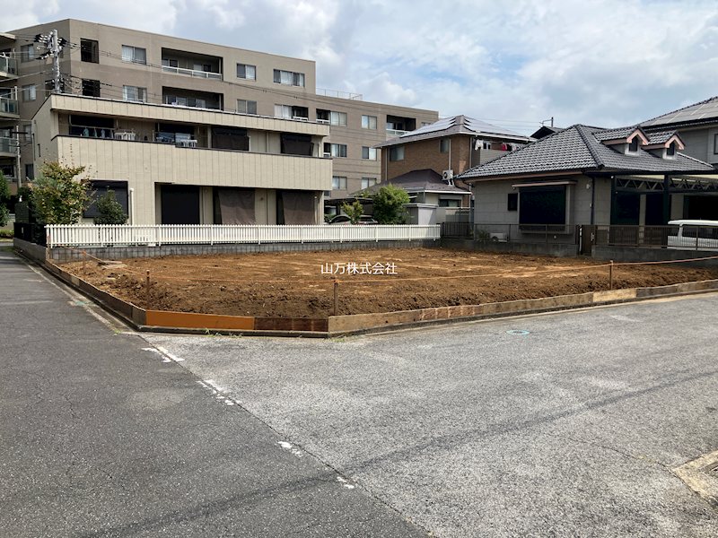 佐倉市ユーカリが丘７丁目　建築条件なし売地　更地済です　 南西角地６M公道